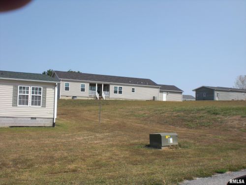 5784 Arctic Fox Dr, Carterville, IL, 62918-3492 | Card Image
