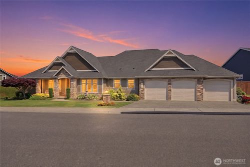 16905 135th Avenue Ct E, Puyallup, WA, 98374-8890 | Card Image