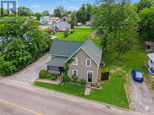 827 River Road, Mcnab/Braeside, ON, K0A1G0 | Card Image