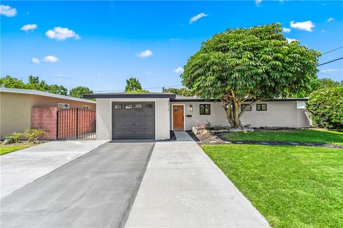 6816 E Driscoll St, Long Beach, CA, 90815-4807 | Card Image