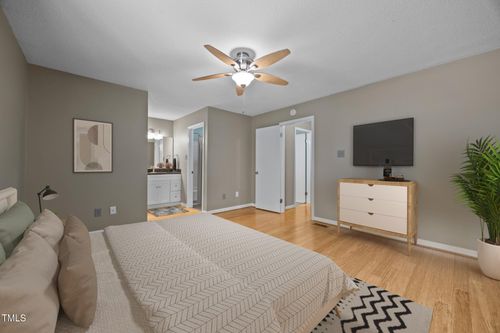 7233 Sandy Creek Dr, Raleigh, NC, 27615-4970 | Card Image