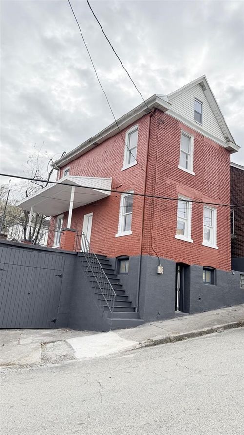 1016 Mcmahon Ave, Monessen, PA, 15062 | Card Image