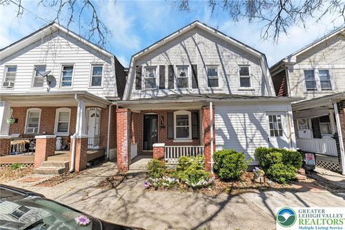 2427 Forest St, EASTON, PA, 18042-5367 | Card Image