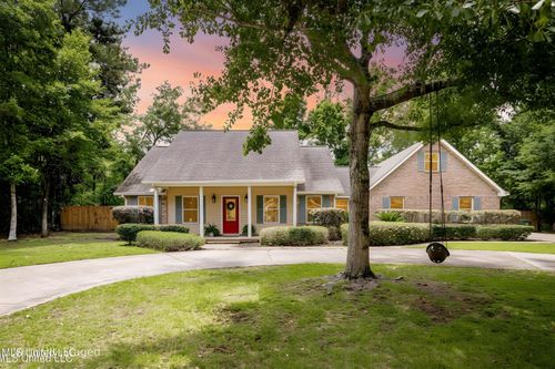 7321 Ieke Cir, Diamondhead, MS, 39525-4015 | Card Image