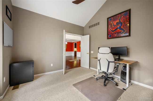 Office/ Library | Image 25