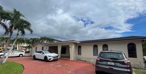 137xx Ne 32nd St, Miami, FL, 33137-4152 | Card Image