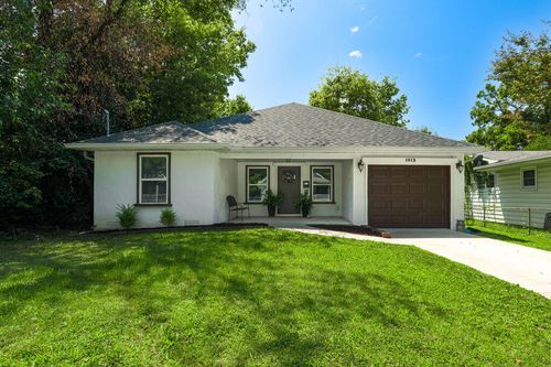 1012 E Lynn St, Springfield, MO, 65802-2042 | Card Image