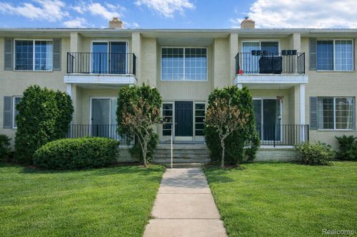 apt-3-1935 Axtell Dr, Troy, MI, 48084-4429 | Card Image