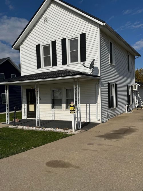 313 E 1st Avenue, ALL OTHERS, IA, 53115 | Card Image