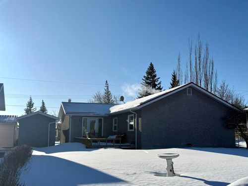 5109 46 Ave, Vermilion, AB, T9X1Y1 | Card Image