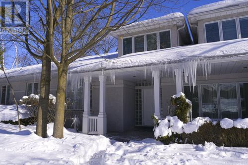 157 E Trelawn Avenue E, Oakville (MO Morrison), ON, L6J4R3 | Card Image
