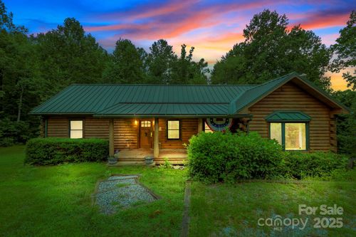 266 Rhododendron Dr, Saluda, NC, 28773 | Card Image