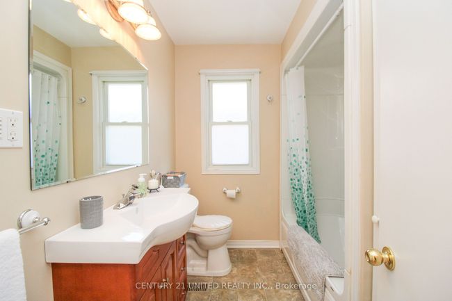 473 Cameron St, House other with 3 bedrooms, 2 bathrooms and 4 parking in Peterborough ON | Image 24