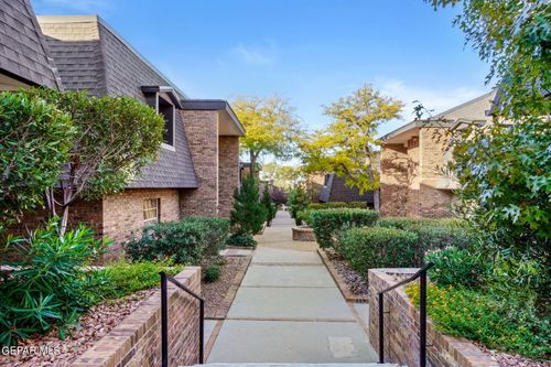 unit-86-4800 N Stanton St, El Paso, TX, 79902-1229 | Card Image