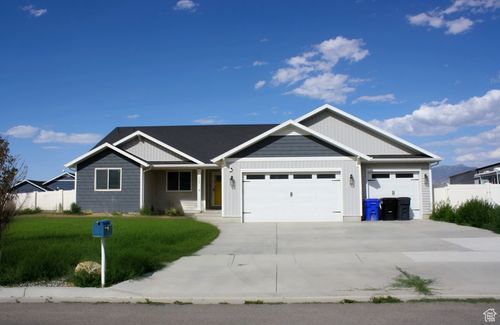 539 S Chan Dr, Grantsville, UT, 84029-1166 | Card Image