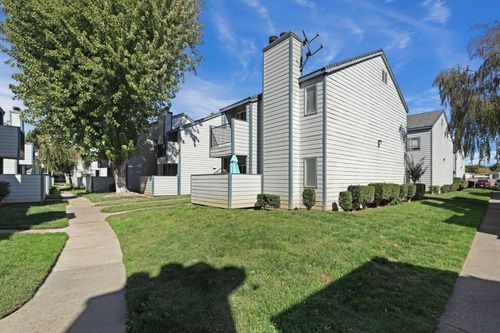 apt-64-445 Almond Dr, Lodi, CA, 95240-6368 | Card Image