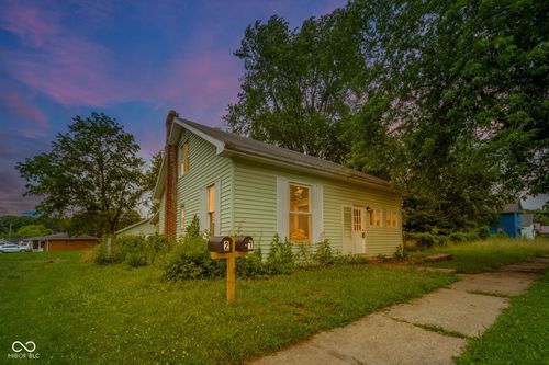 2627 Chase St, Anderson, IN, 46016-5042 | Card Image