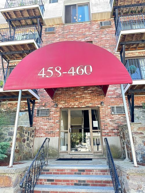 14-458-460 Eastern Ave, Lynn, MA, 01902-1632 | Card Image