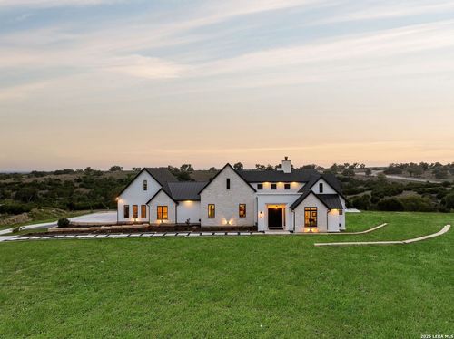 1051 N Cattlemans Crossing Dr, Kerrville, TX, 78028 | Card Image