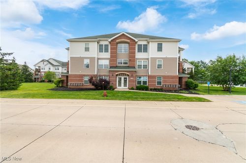 107-23004 Chandlers Lane, Olmsted Falls, OH, 44138 | Card Image