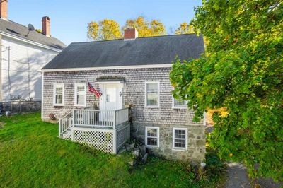 2 Mount Pleasant Street, House other with 3 bedrooms, 1 bathrooms and null parking in Newmarket NH | Image 1