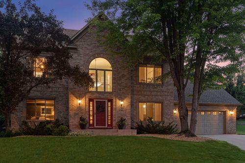 2215 Stone Creek Ln E, Chanhassen, MN, 55317-7412 | Card Image