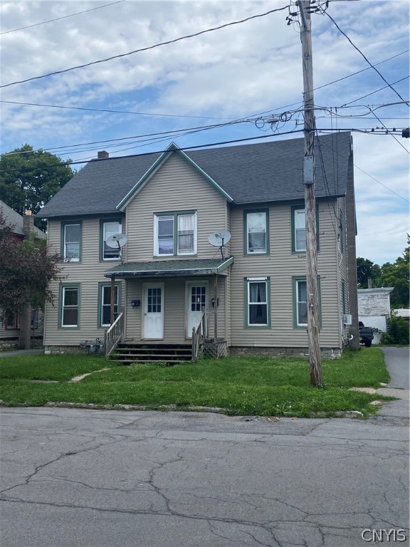 Salina St, Watertown, NY 13601