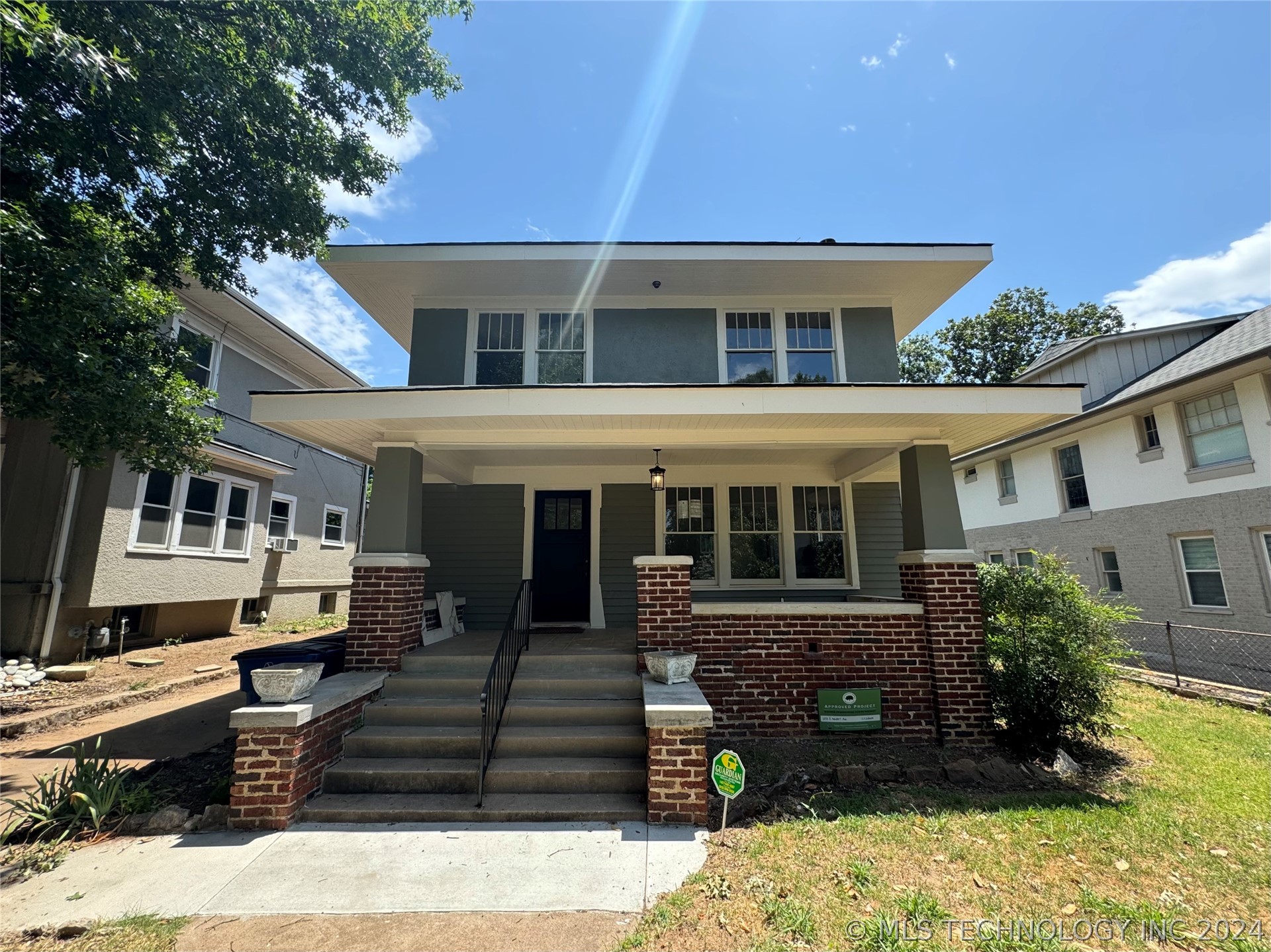 Newport Ave, Tulsa, OK 74120