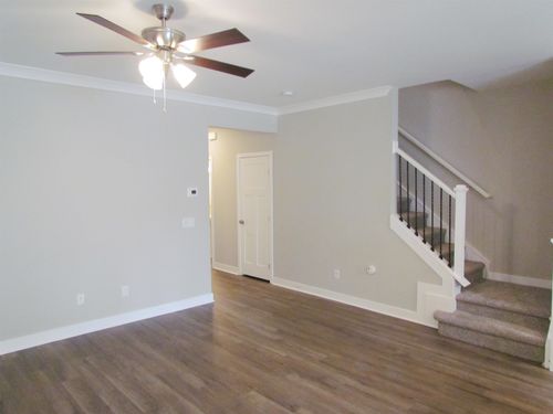 609 Preakness Run, Spartanburg, SC, 29301-2668 | Card Image