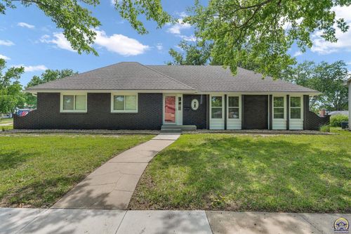 1837 Sw Cheyenne Rd, Topeka, KS, 66614 | Card Image