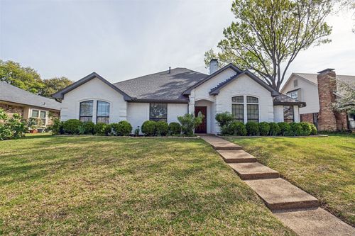 10220 Shadow Way, Dallas, TX, 75243-5047 | Card Image
