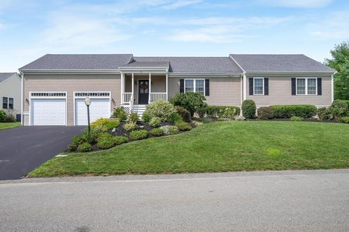 75-75 Bear Paw Trl, Taunton, MA, 02718 | Card Image