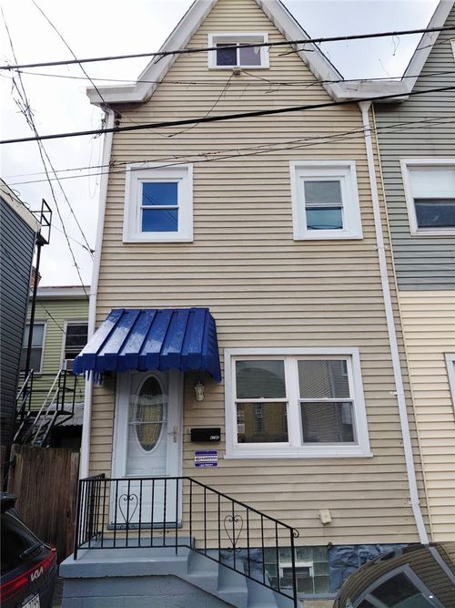 4786 Sciota St, Bloomfield, PA, 15224-2125 | Card Image
