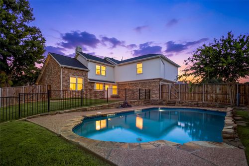 2060 Briarcliff Rd, Lewisville, TX, 75067-7421 | Card Image