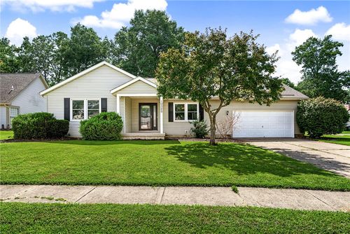 10029 Village Tree Ct, Miamisburg, OH, 45342-5280 | Card Image