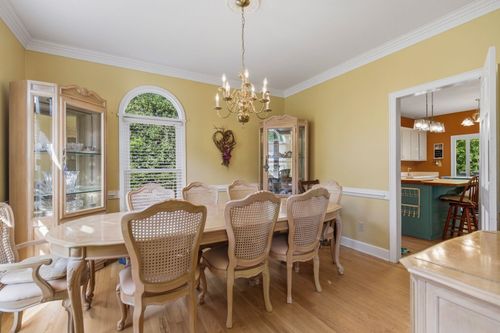 352 Round Ridge Rd, Spartanburg, SC, 29302-4445 | Card Image