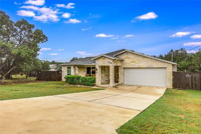 20400 Bear Road, House other with 4 bedrooms, 2 bathrooms and 6 parking in Lago Vista TX | Image 1