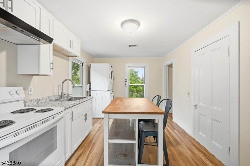 Residential Lease in Newton Town 5
