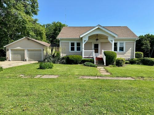 110 E Van Alstine St, Secor, IL, 61771-9639 | Card Image