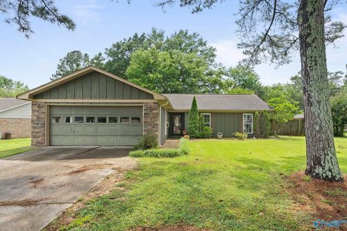 702 Royce Cir Se, Huntsville, AL, 35803-1738 | Card Image