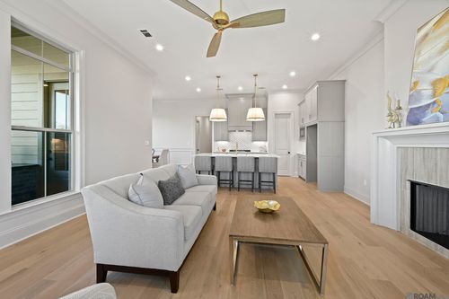 5091 Stonewater Dr, Gonzales, LA, 70707 | Card Image