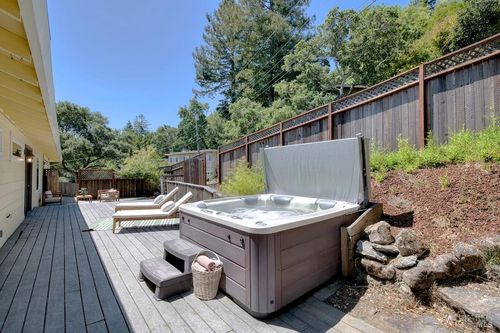 76 Oak Springs Dr, San Anselmo, CA, 94960-1345 | Card Image
