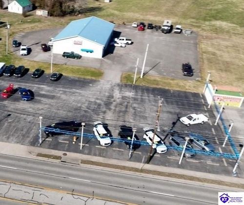 711 E Broadway St, Campbellsville, KY, 42718-1503 | Card Image