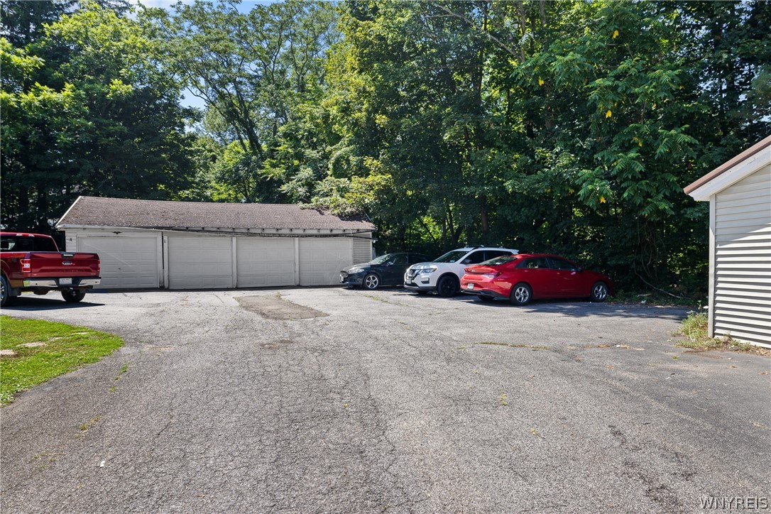 Residential in Pomfret 2