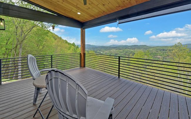 433 Hawkeye Trl, Home with 3 bedrooms, 3 bathrooms and null parking in Marble NC | Image 35