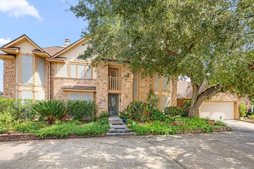1513 Beaconshire Rd, Houston, TX, 77077-3800 | Card Image