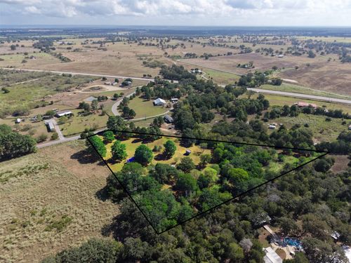 133 Pine Valley Loop, Smithville, TX, 78957-5274 | Card Image