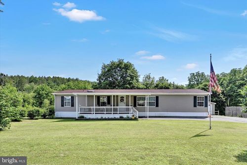 691 Krumsville Rd, KUTZTOWN, PA, 19530-9403 | Card Image