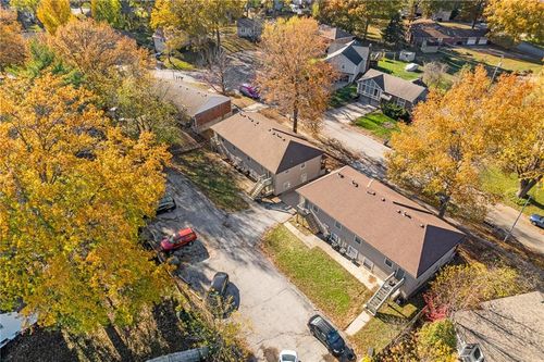 2825 & 2829 Tepee Avenue, Independence, MO, 64057 | Card Image