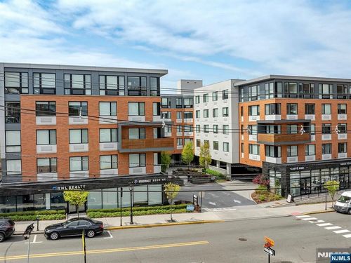 470 Main St, Fort Lee, NJ, 07024-2859 | Card Image